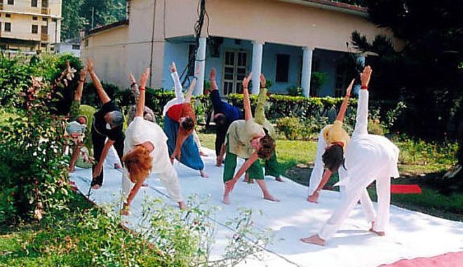 Yoga-Übungen im Freien Yoga-Übungen im Freien